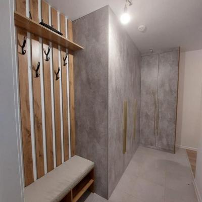 Шкафы и гардеробные на заказ в Москве